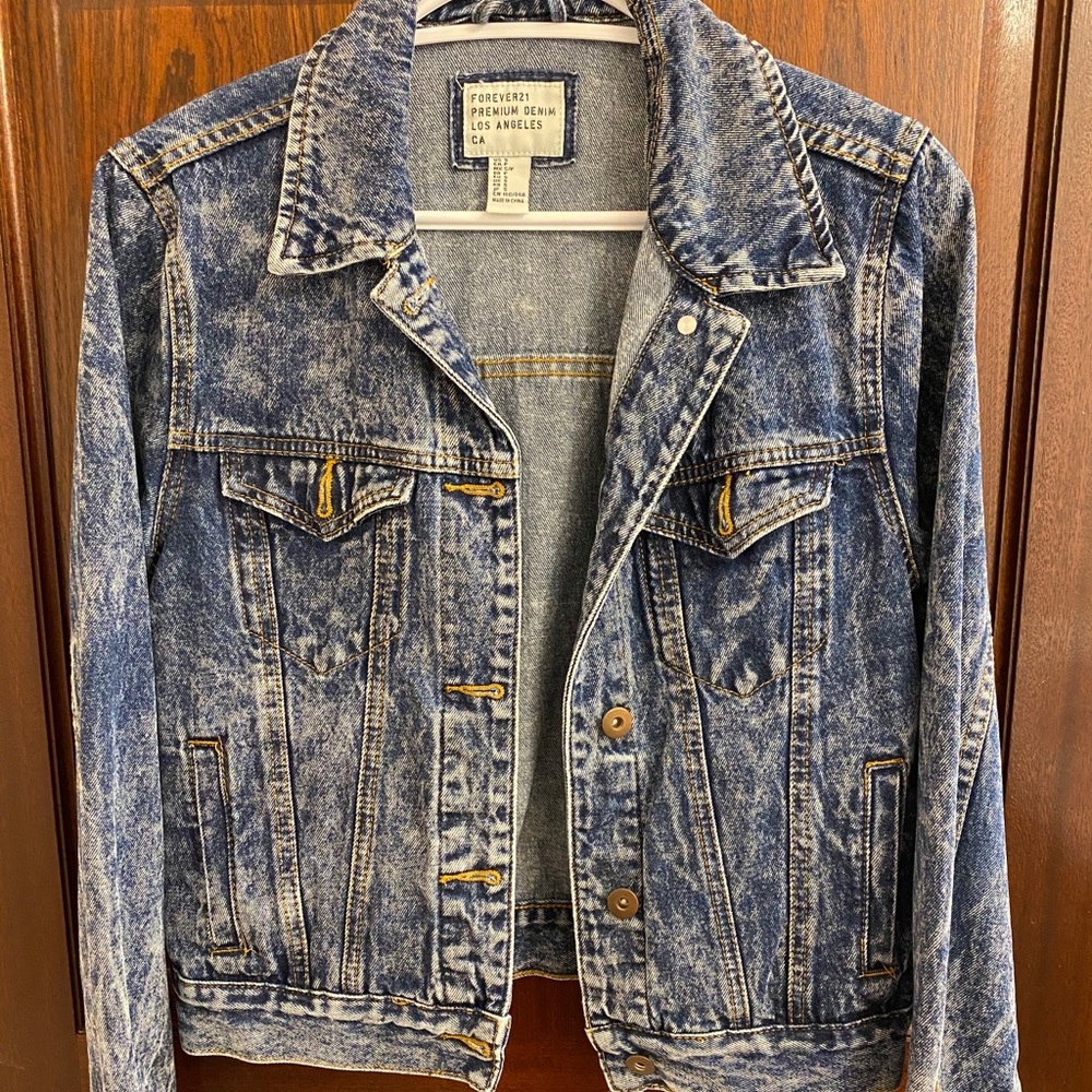 Forever 21 Acid Washed Denim Jacket Size Small